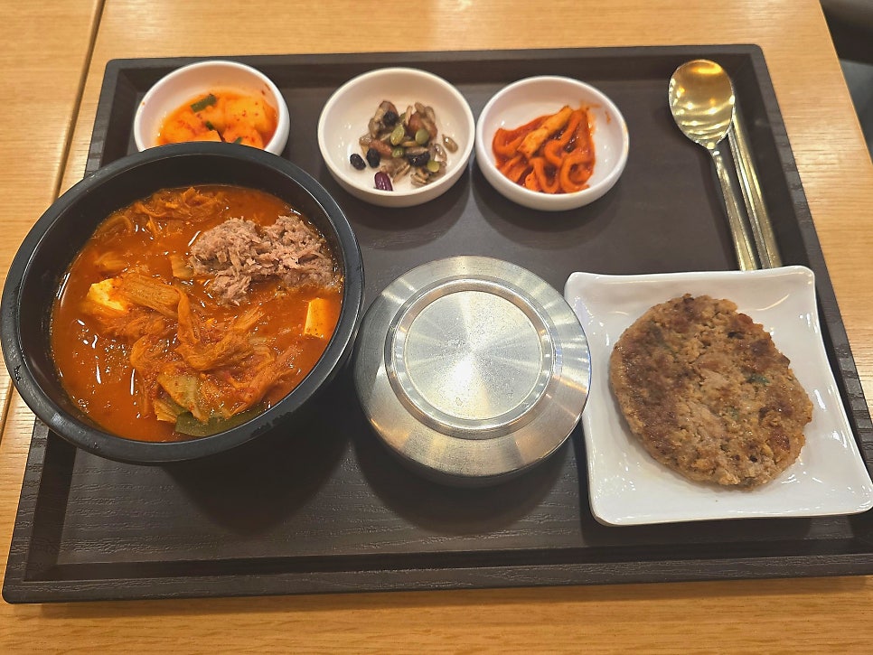 푸드가든 인천공항점 사진 3