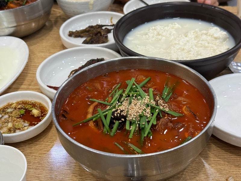 [강릉 맛집]수요미식회 '초당할머니순두부'와 웨이팅 '동화가든' 찐 후기 / 어느곳이 더 맛있....