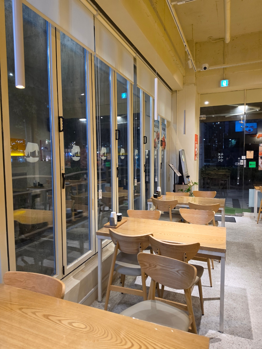 육회바른연어 영등포점 사진 3