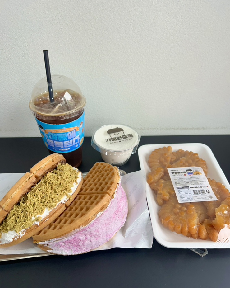 카페인중독 등촌역점 사진 5