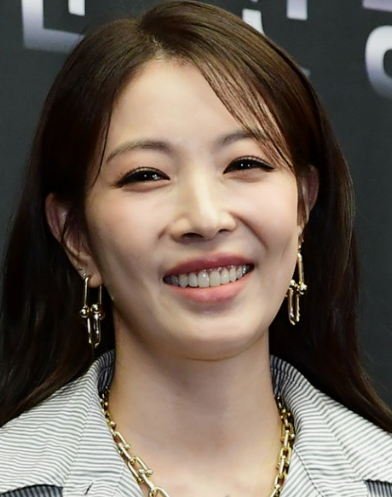'아시아의 별' 보아 프로필, 나이부터 데뷔·대표곡·근황까지