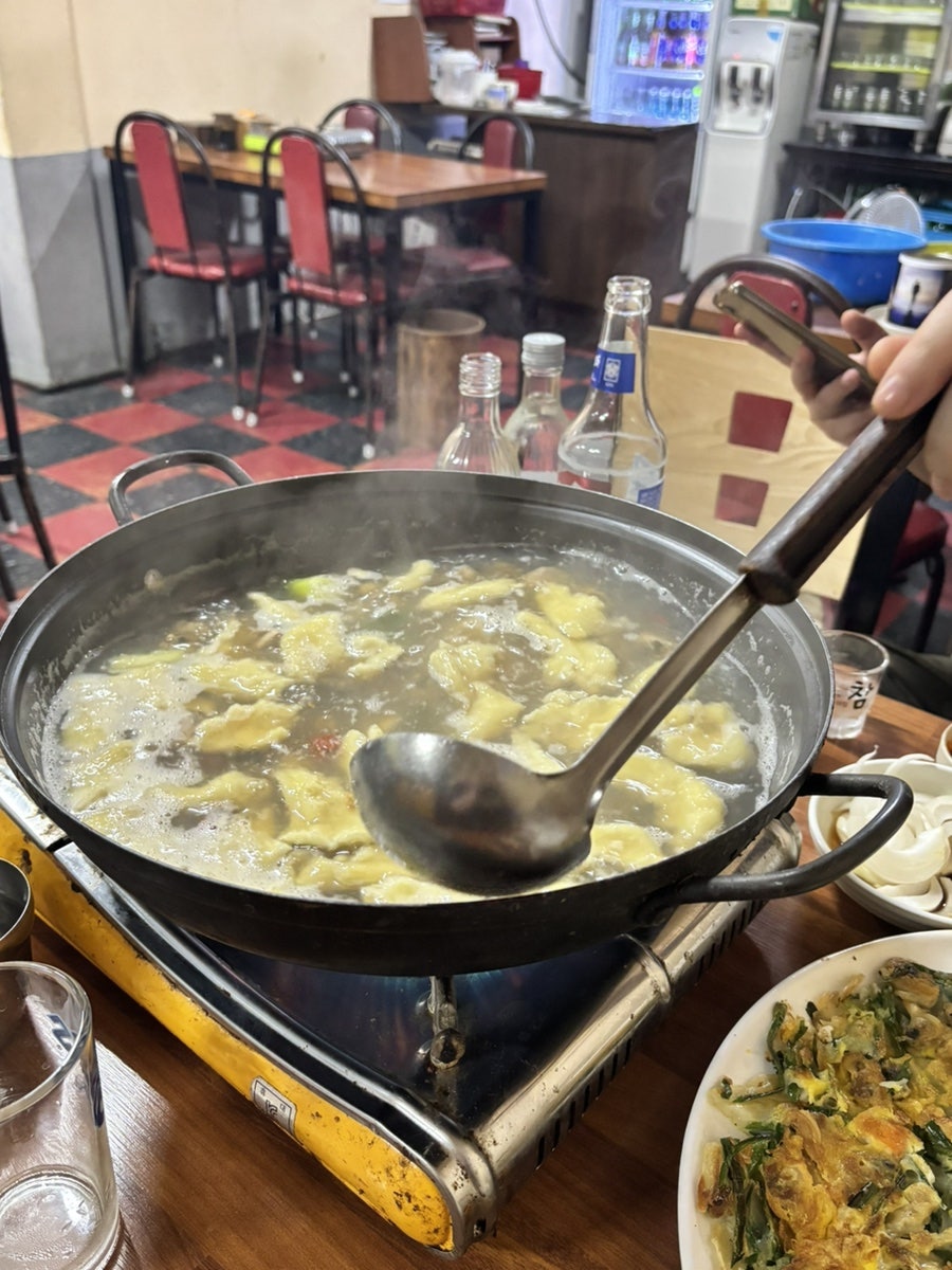 마라도생굴구이 대현점 사진 1