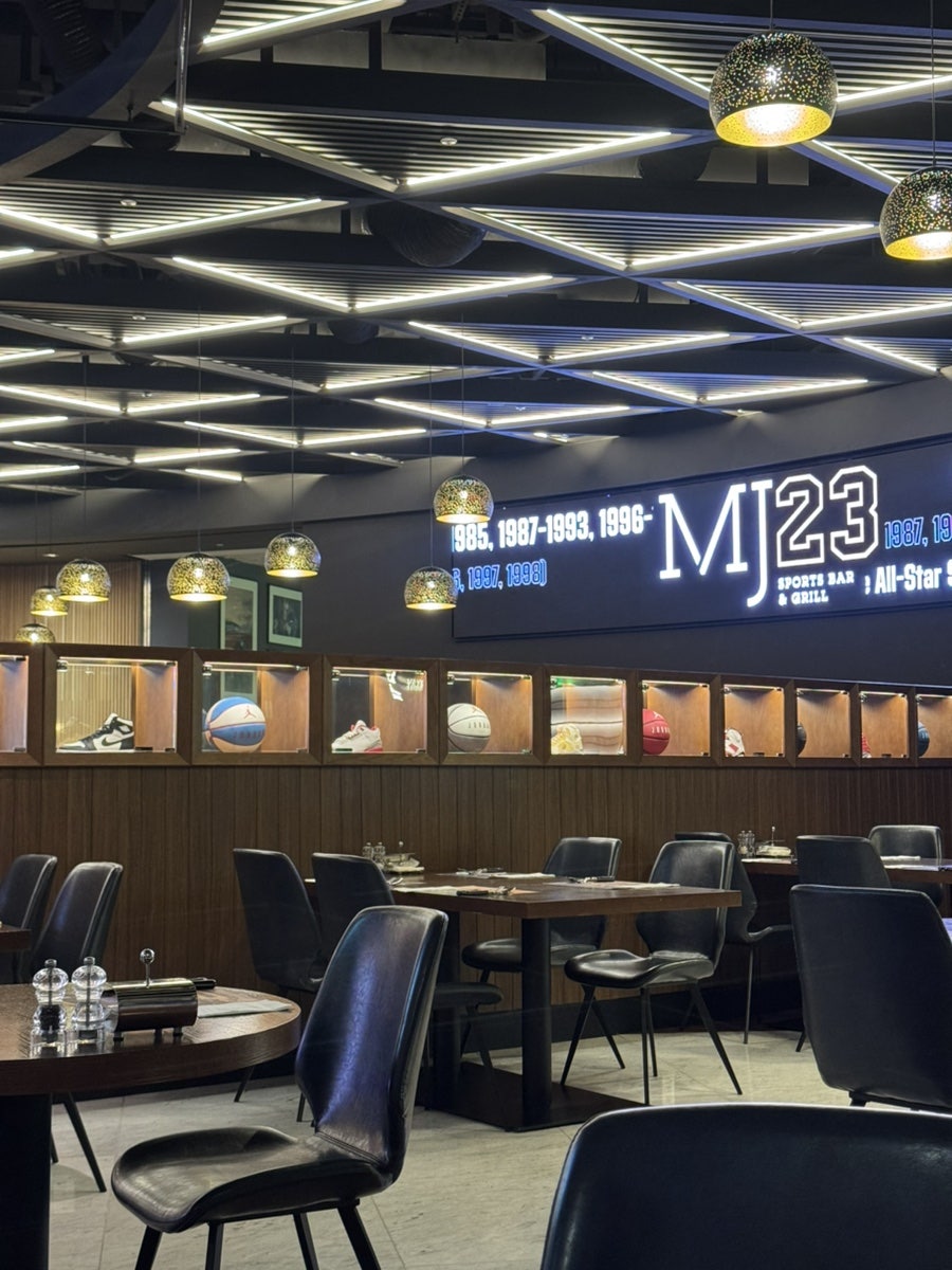 MJ23스포츠바앤그릴 사진 3