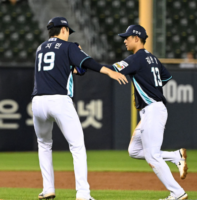 몸을 던진 김한별, NC 연승을 지켜낸 결정적 수비