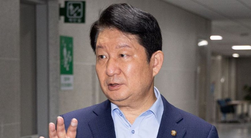 국민의힘 상임위 배정 당내갈등 폭력 사태... 권영진, 정점식·송언석 멱살잡이 논란