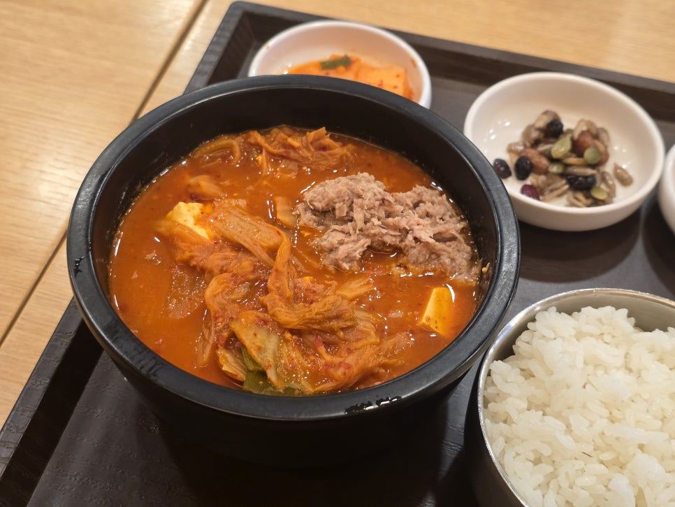 푸드가든 인천공항점 사진 4