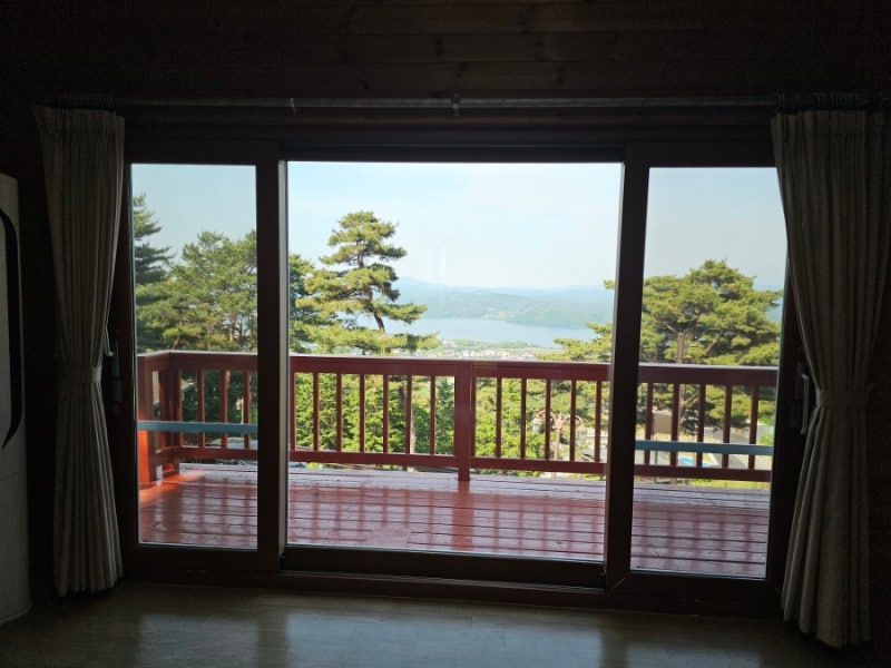 예산 가볼만한곳 : 봉수산자연휴양림 숲속의집 때죽나무 + 예당호, 동가룰가든