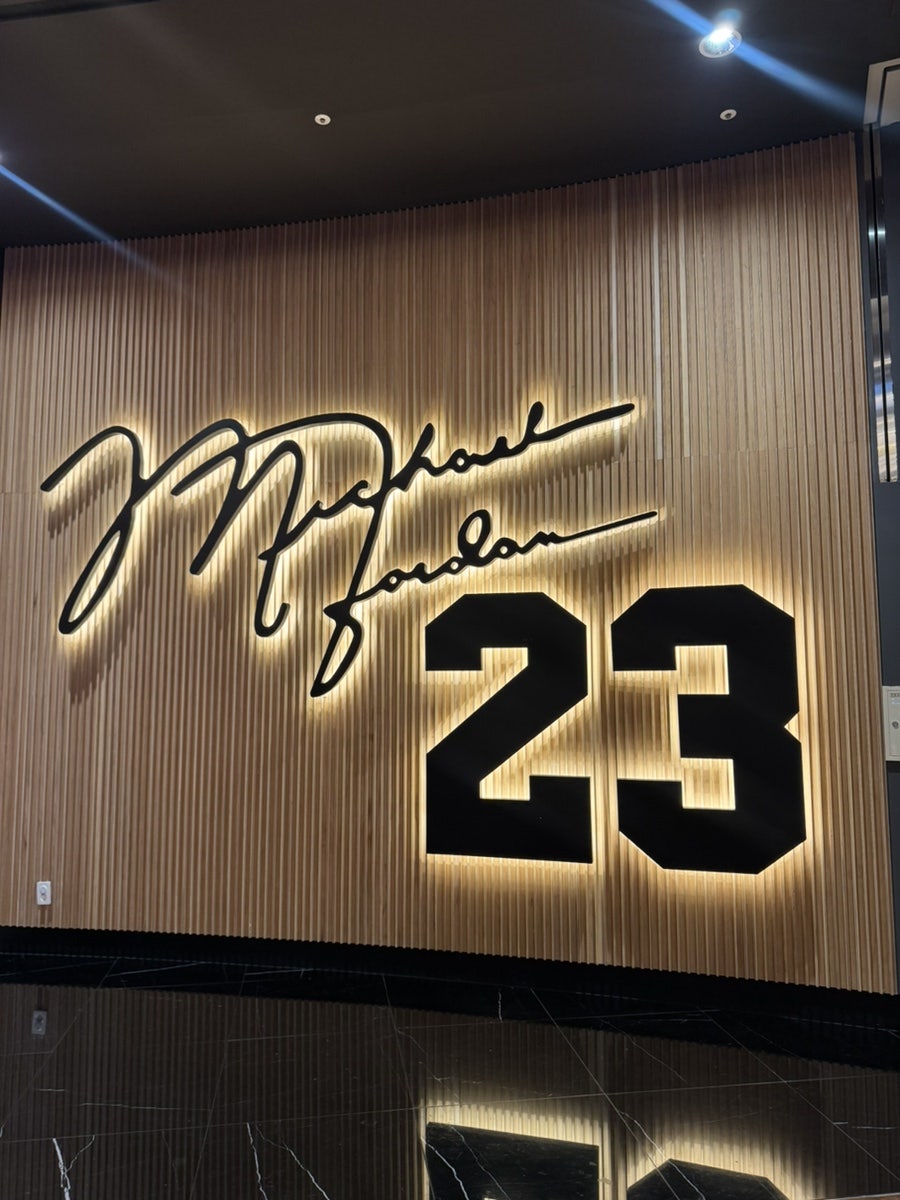 MJ23스포츠바앤그릴 사진 4