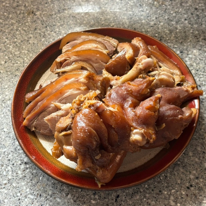 [미트애] 돼지장족 족발 통족발용 앞다리 원육냉동 1.7kg 슈바이 학센 족발 요리 후기