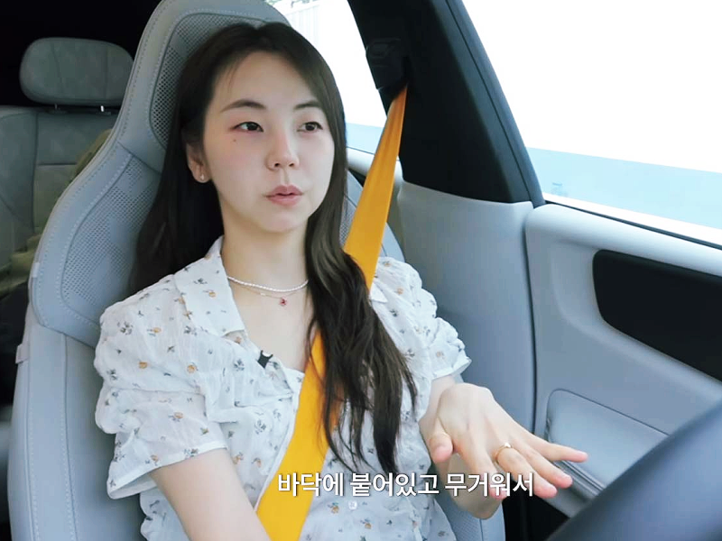 "드라마 김부장에 나오는 이 차" 안소희도 감탄한 6천만 원대 '전기차'