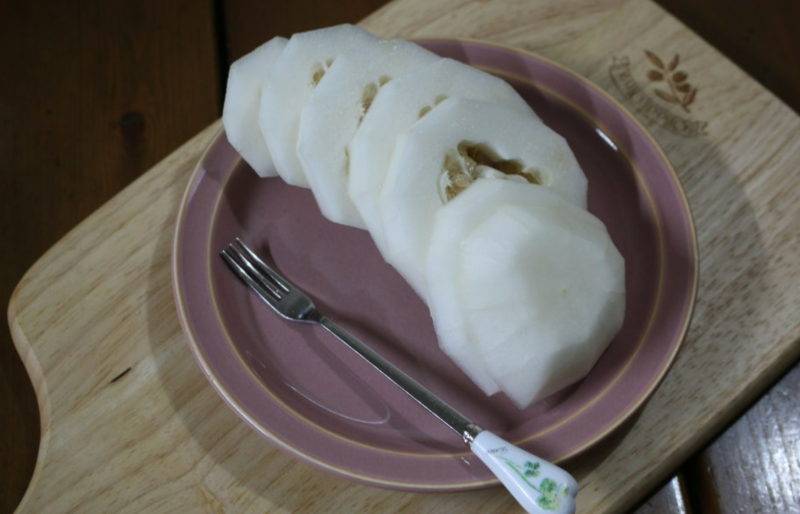 제철맞은 참외 칼로리 1개 다이어트 보관법 깎는법