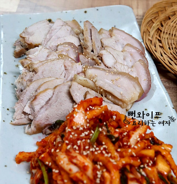 수육 삶는 법 돼지 누린내 없이 고소한 돼지고기 수육 레시피