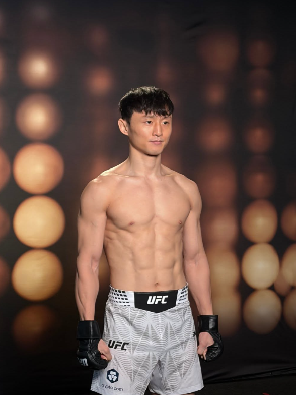 슈퍼보이 최두호, 드디어 소원 이뤘다! '핏불'과 UFC 331 맞대결.. 4연승 도전 나선다