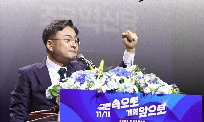 조국혁신당 신임 대표에 신장식 선출…'조국 없는 혁신당' 첫 시험대