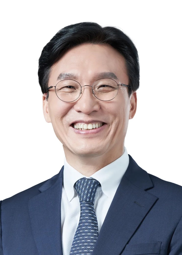 <b>국무총리</b> 마치고 국회 복귀, 김민석 프로필 - 나이 학력 재산... 