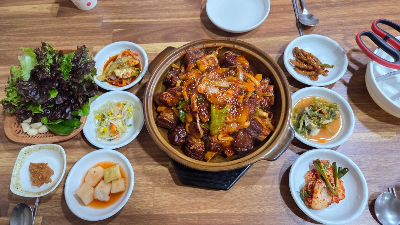 대구 봉덕동 맛집 - 방송 출연한 매운 갈비찜 맛집/ "우미가"-유튜버면상호 방문 후기