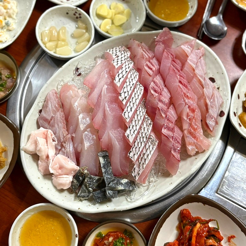 인천 신포시장 민어회 맛집 민어회거리(골목) 민어횟집 화선횟집 추천