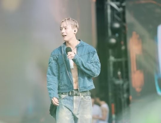 워터밤이 이민혁을 못 놓는 이유, 상의 탈의가 아니라 '일곱 곡'에 답이 있었습니다