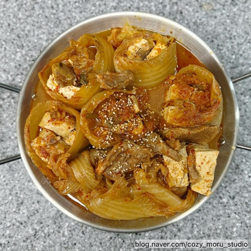매운 목살 두부 김치말이 찜 만들기｜돼지고기 김치말이 찜 (feat. 화끈한 매운 갈비양념)