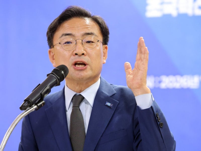 조국혁신당, 신임 당대표에 '96.7% 득표' 신장식 선출… 최고위원 차규근·황현선