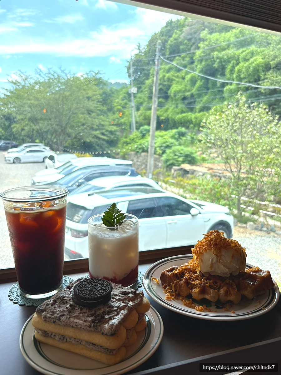 이층카페 사진 1
