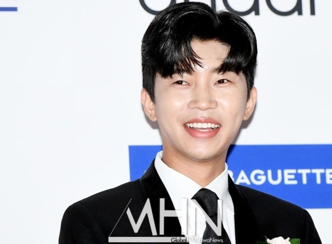 하락장 뚫고 임영웅 브랜드평판 2위 급등 BTS 위협하는 기록