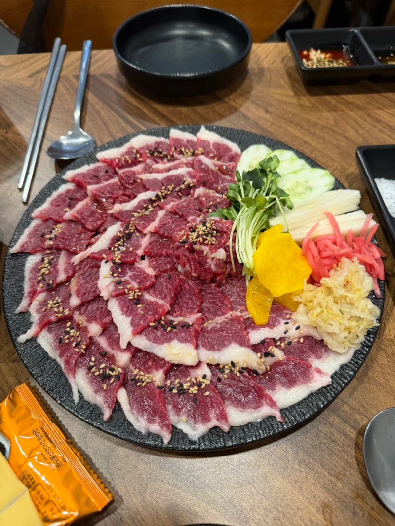 순천 금당 술집 추천 : 육사심 / 매운돼지갈비찜, 육사시미 맛집, N번째 방문한 술집 겸 밥집