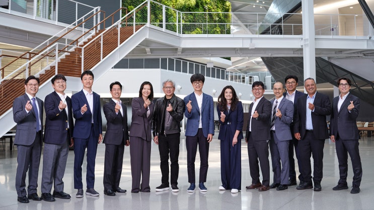 " <b>네이버</b>, <b>엔비디아</b>와 브룩필드에게 100억 달러 <b>투자</b> 유치