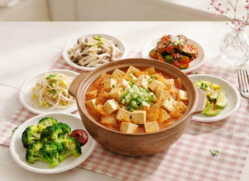황토 슬로우쿠커로 묵은지찌개 더욱 맛있게 끓이는 방법과 레시피