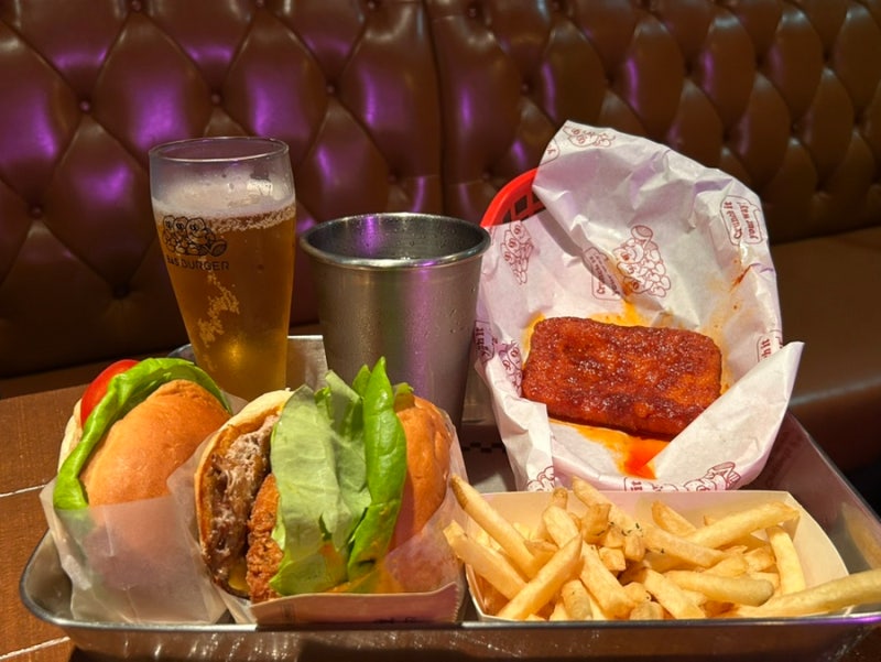 여의도 더현대 근처 맛집 | 바스버거 여의도점 | 무제한 감자칩 무료 맥주시음 | 점심 혼밥 추....