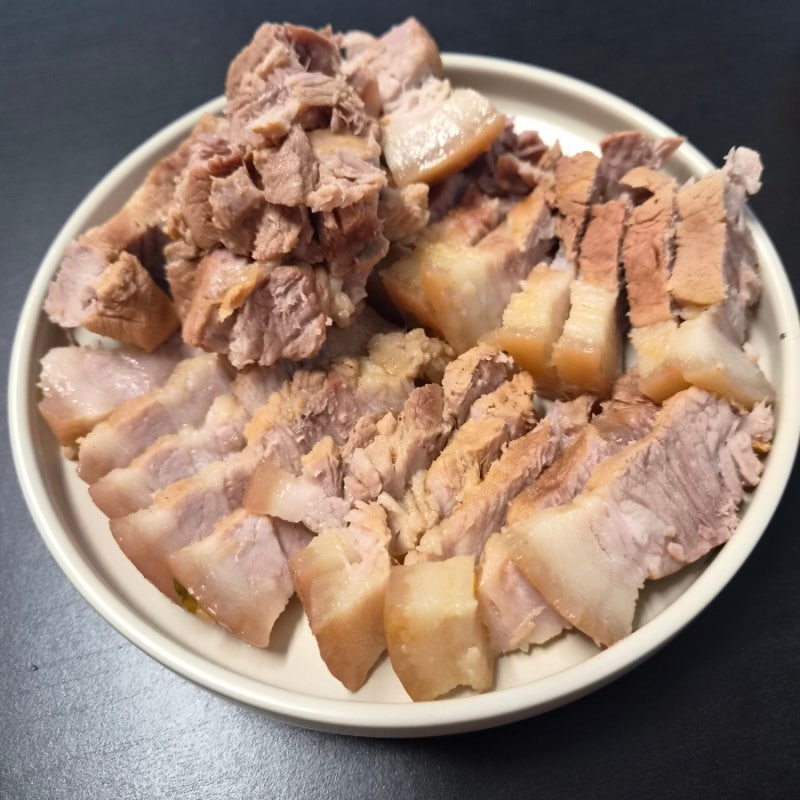 라면스프 수육 레시피, 다른 재료 필요없는 간단하지만 깊은 맛