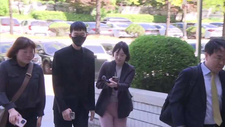 "징역 1년 구형 소식 전말.." <b>현우진</b> 프로필과 집 연봉 이슈 재판 경....