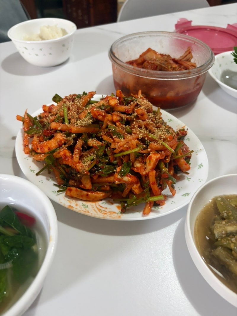 [대구 맛집]푸른회식당 / 무침회중 / 납작만두 포장 ️❤️