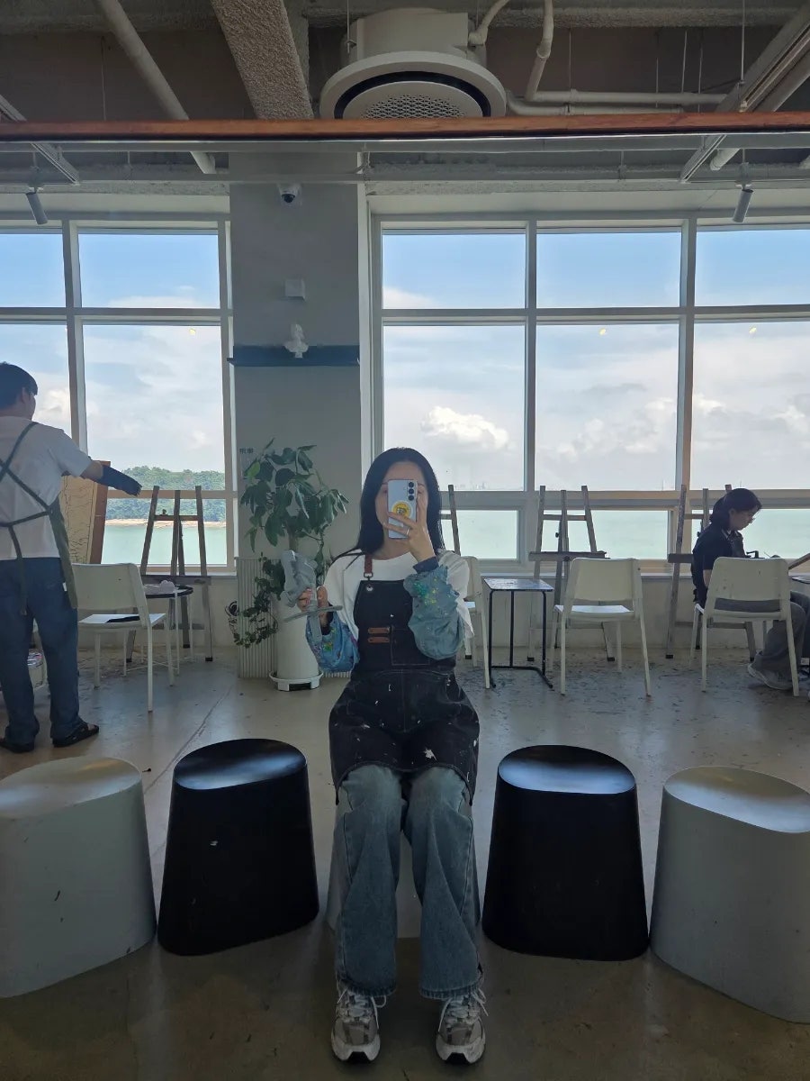 Byeolibitnaneunbame photo 1
