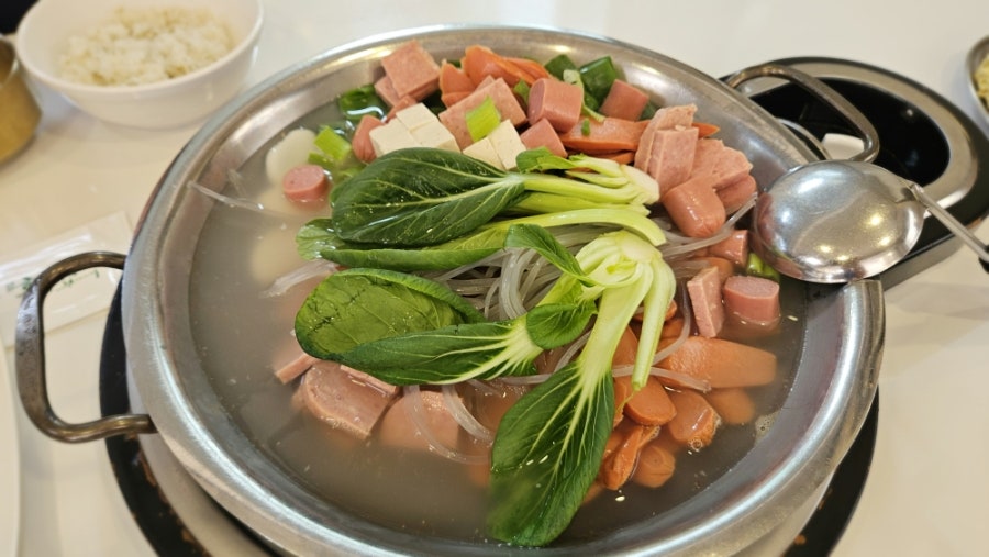 훼미리부대찌개 일산필립점 사진 2