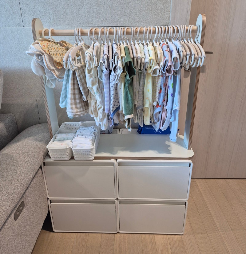 기갈대 졸업 후, 선택한 아기 수납장과 아기 행거 그리고 이몽 기저귀보관함