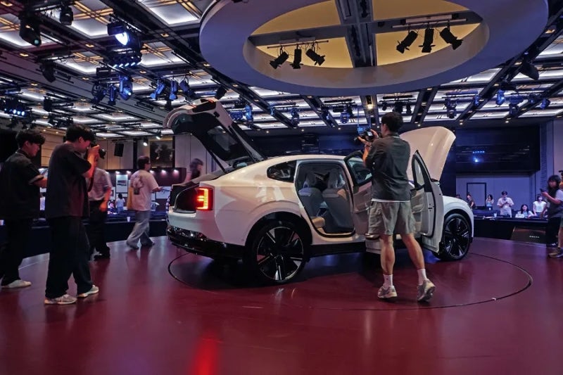 볼보 ES90, 세단인가 SUV 인가? 직접 보니... 어떻게 이런 가격이?