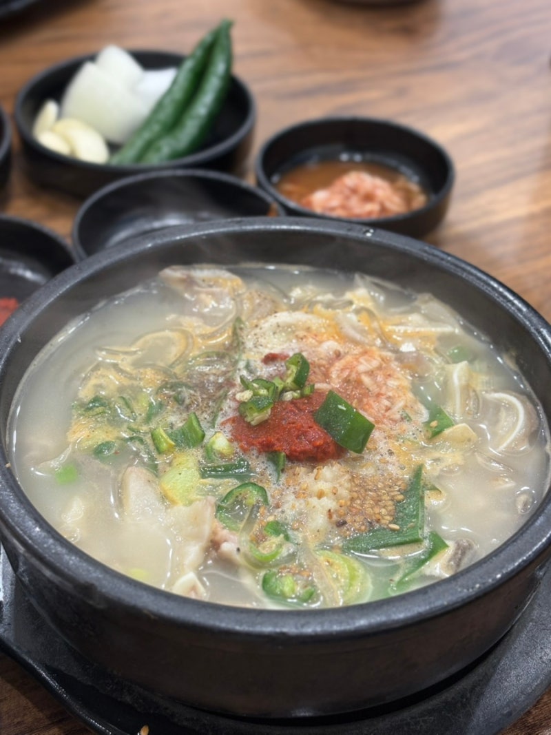 속초 중앙시장 아바이순대타운 순대국 맛집 원조동해순대국, 속초중앙시장맛집 속초순대국....