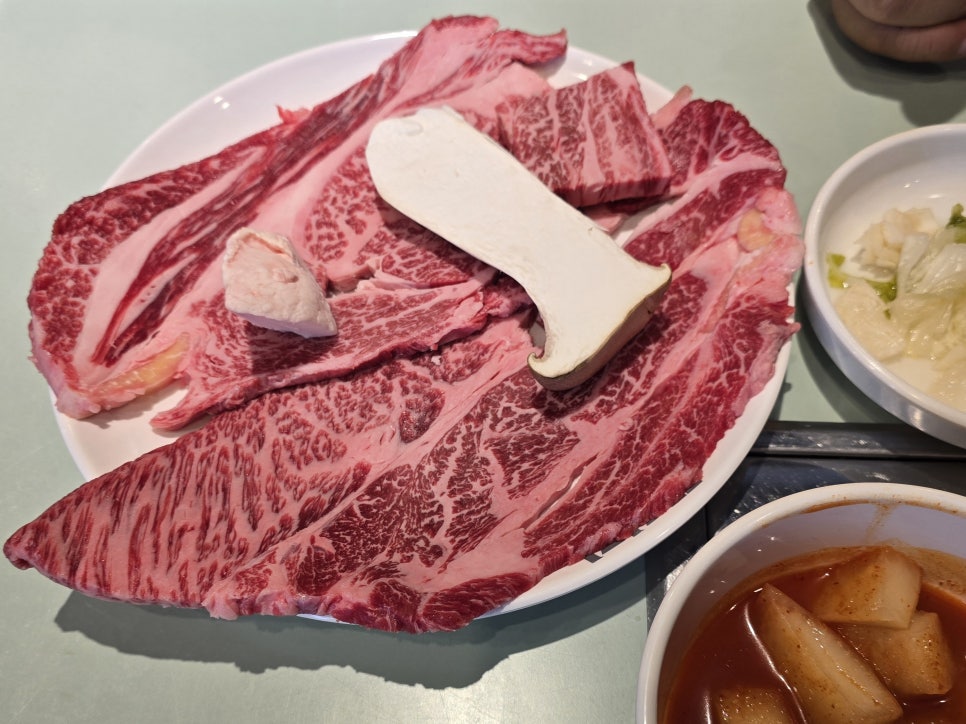 꾸석지돌판한우 아산배방점 사진 1