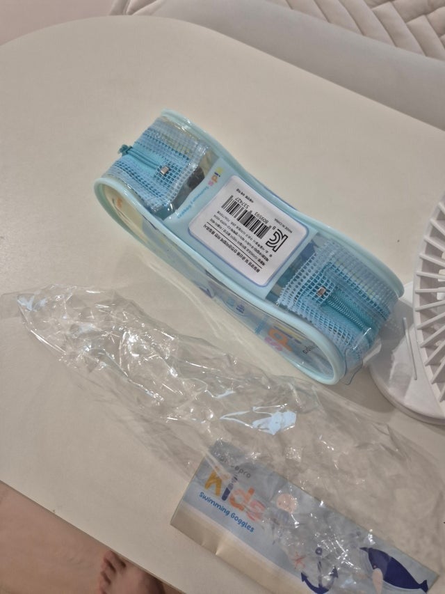 다이비프로 멀티컬러 어린이 수경 물안경 유아 키즈 스위밍 수영장 아동용 와이드 고글 꼼꼼....