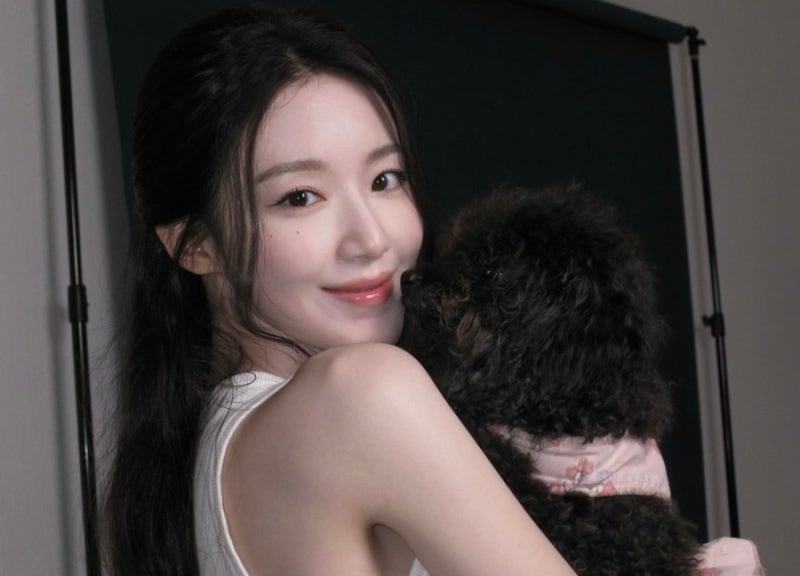 (여자)아이들 슈화 프로필 사진 소개｜본명, 나이, 국적, 키, MBTI, 데뷔, 인스타그램