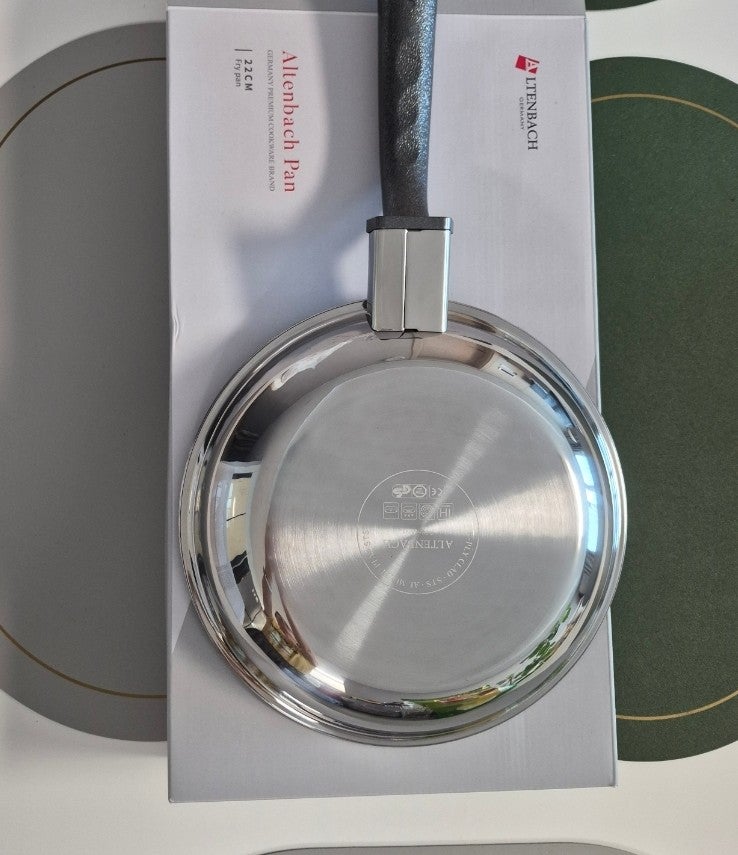 스텐팬과 코팅팬의 장점만 모은 알텐바흐 엑스클립스 통5중 스텐 코팅 프라이팬 22cm / 코렐 ....