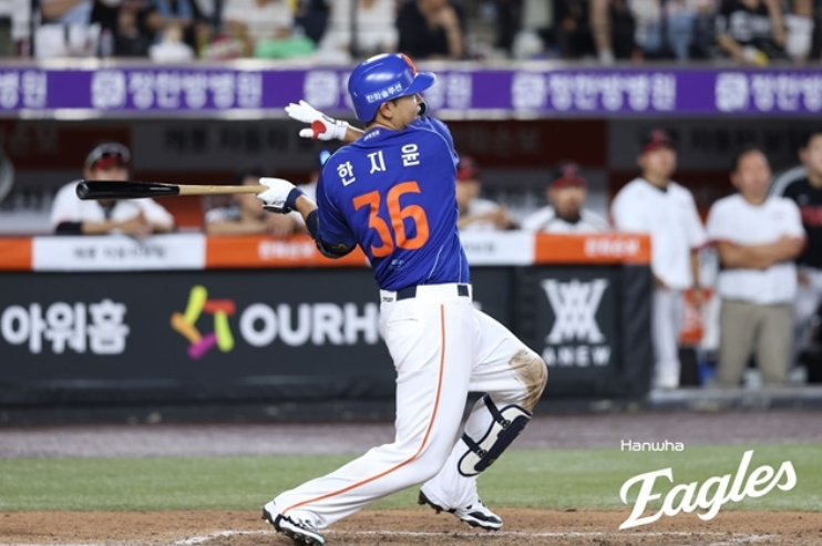 7월 26일 <b>한화</b> LG 14대4, <b>한지윤</b> 데뷔 첫 홈런으로 승부 끝냈다