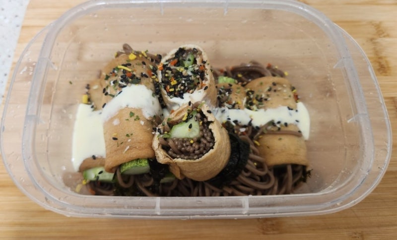메밀면 유부초밥
