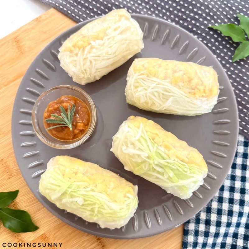 땅콩버터 소스와 먹으면 정말 맛있는 다이어트 양배추 계란 라이스페이퍼롤 만들기 건강다....