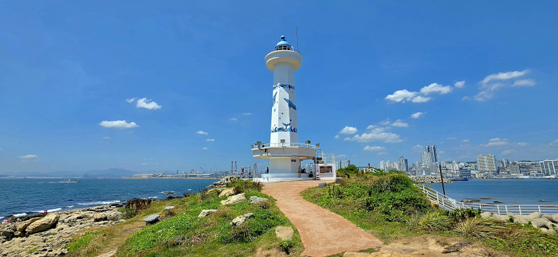 Ulsan Seuldo: A Beautiful Bangeojin Travel Destination with Blue Sea and a Lighthouse