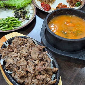 [포천] 돼지 숯불고기 백반 맛집 '광릉불고기 일동점'