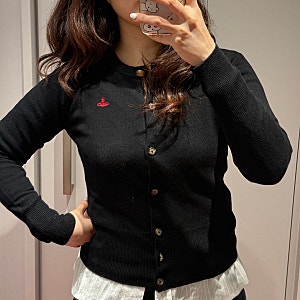 "수지 가디건 대신 이걸 샀습니다" 일본 비비안웨스트우드 레드라벨 사이즈 가격 후기