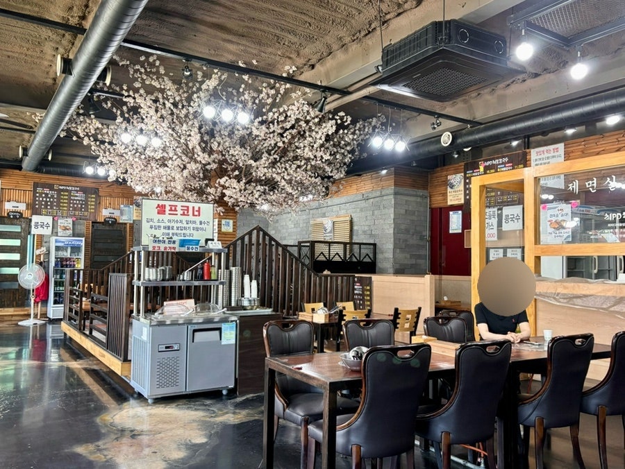 최피디해물칼국수 율량사천점 사진 4