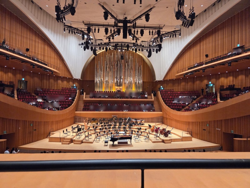 [Jamsil] Joe Hisaishi Film Music Concert Review (Lotte Concert Hall): Program, Seating, View, Parking, and Performance Details